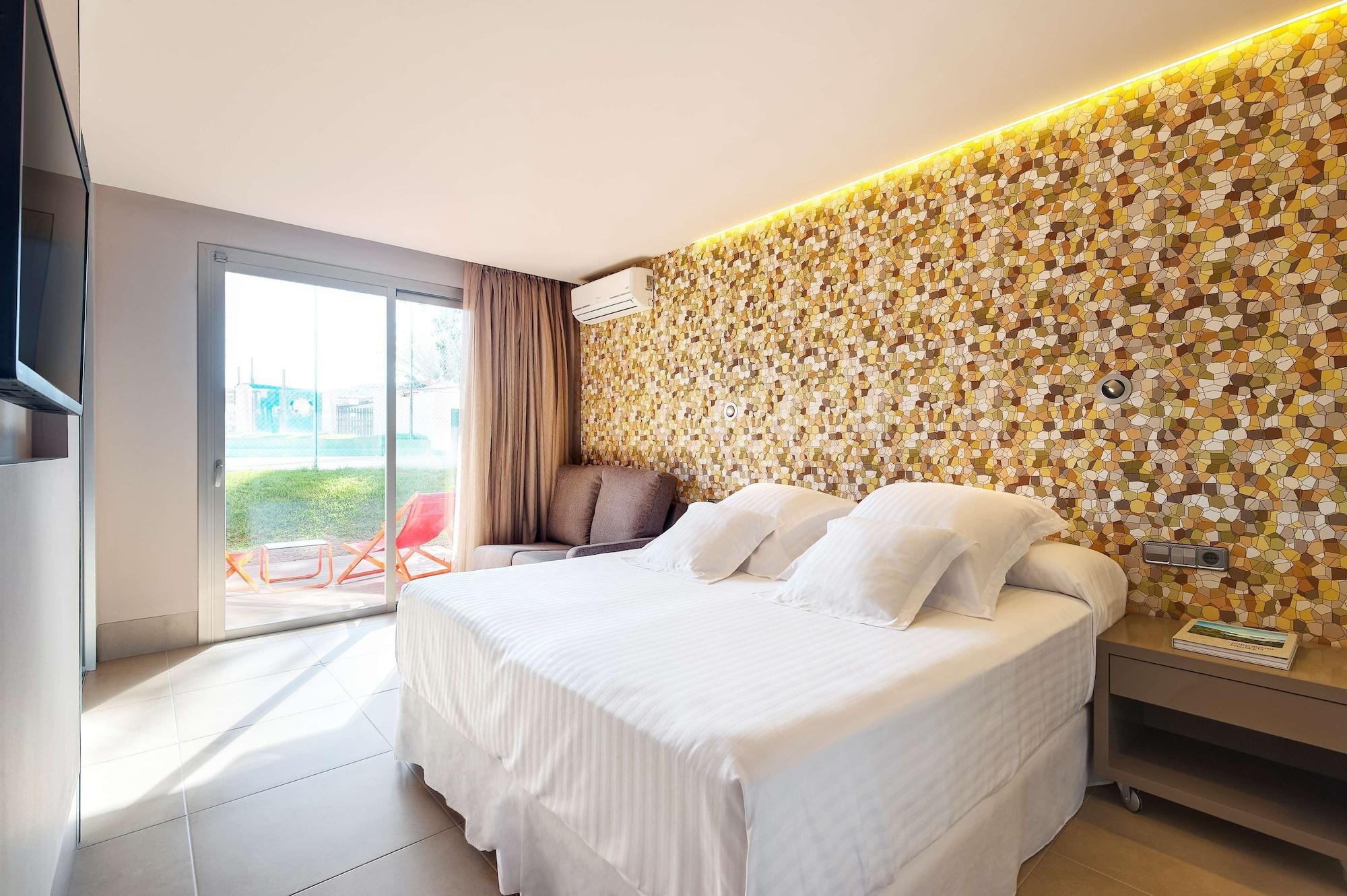 Occidental Ibiza Hotel Port des Torrent Exterior photo
